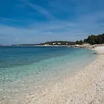Διαμέρισμα Glorija *