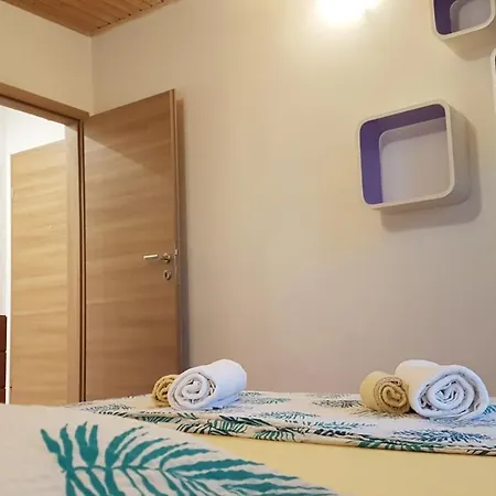 Διαμέρισμα Glorija *